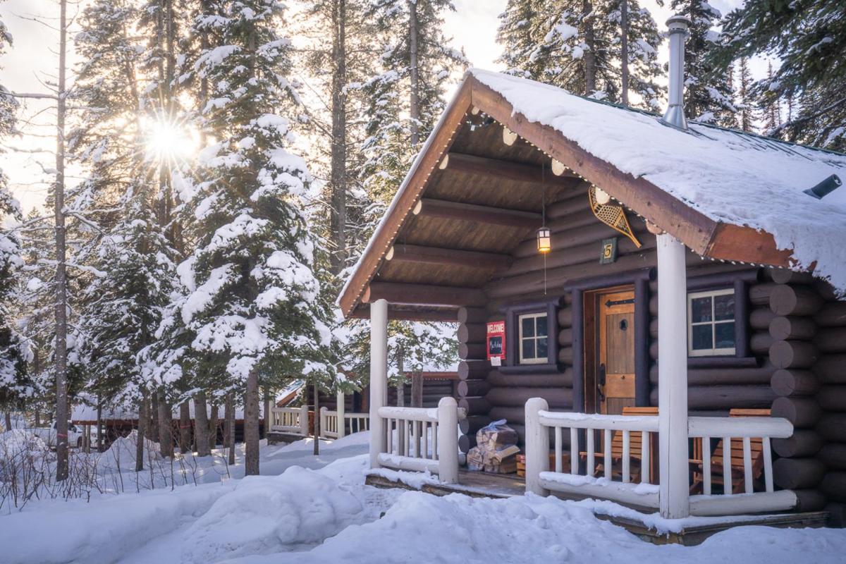 Storm Mountain Lodge & Cabins Castle Junction Esterno foto