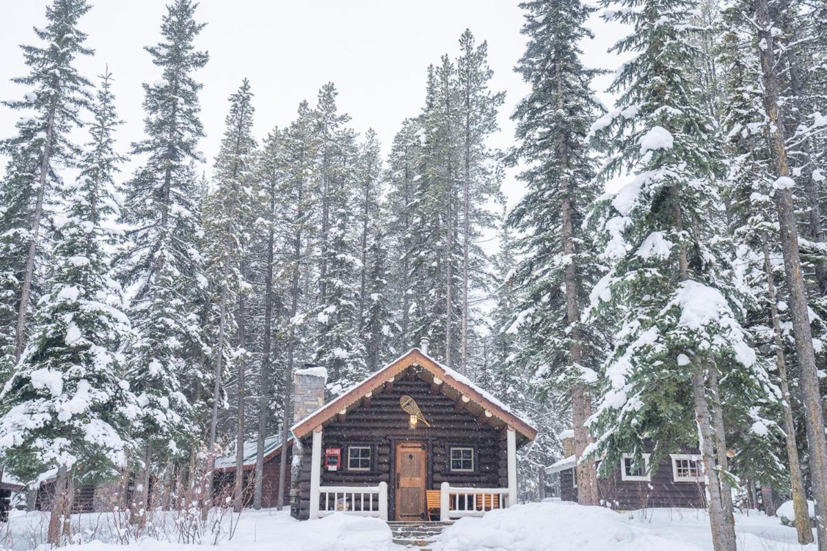 Storm Mountain Lodge & Cabins Castle Junction Esterno foto